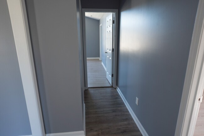 hall leading to master - 1905 Elsie Cir NE