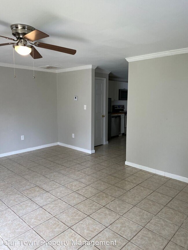 Building Photo - 359 Arch St