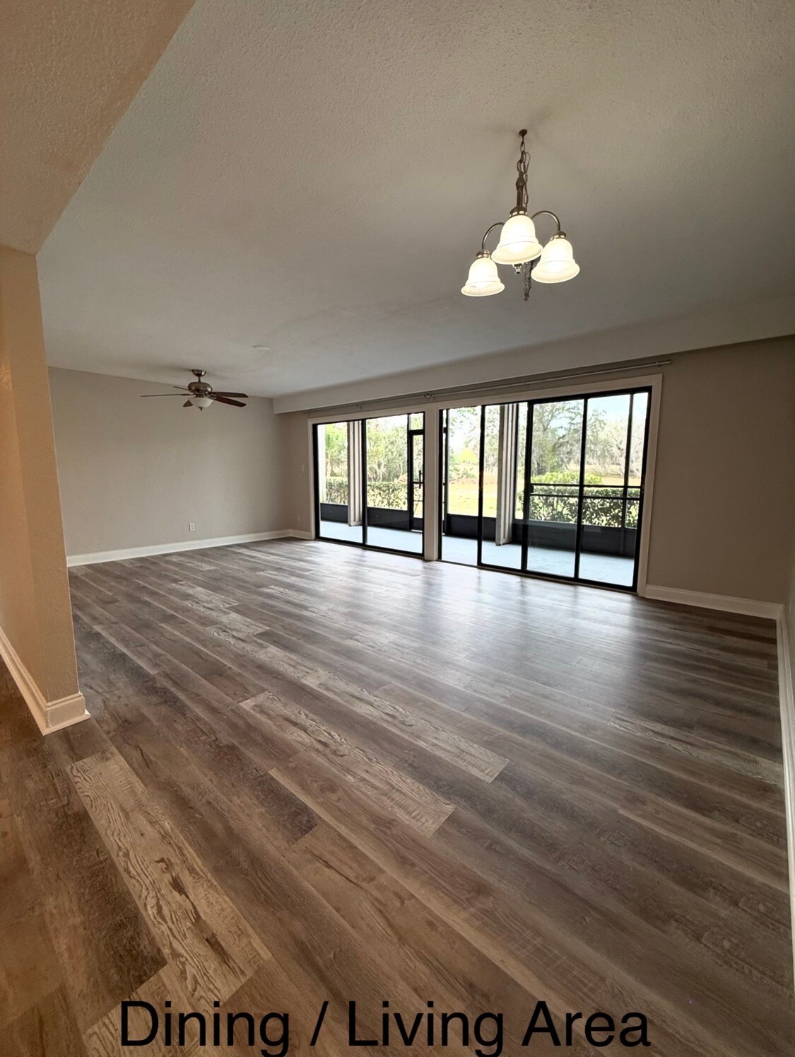 Living/Dining Area - 2252 Burnway Rd