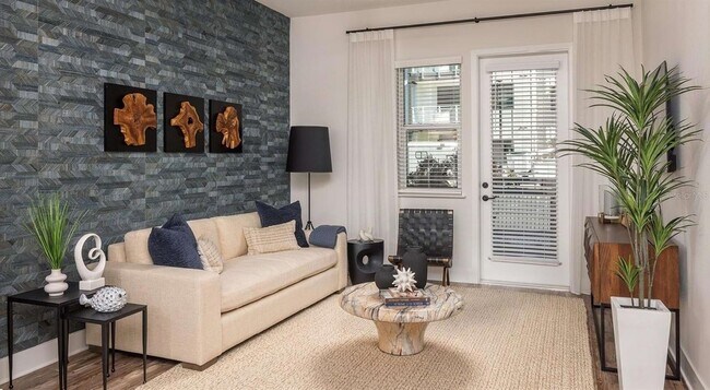 Building Photo - 5127 W Tyson Ave