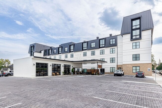 Building Photo - Classic + with Patio