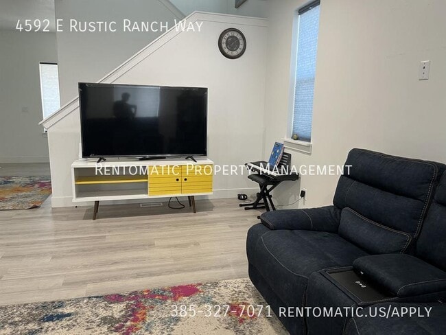 Building Photo - 4592 Rustic Ranch Way