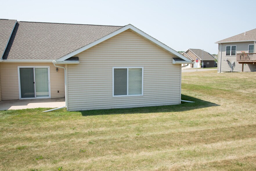 Building Photo - 2270 Fawn View Dr