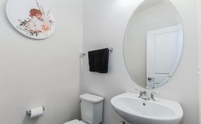 Half bathroom - 3004 Ewell Ln