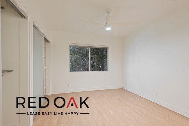 Building Photo - 1007 Lincoln Blvd