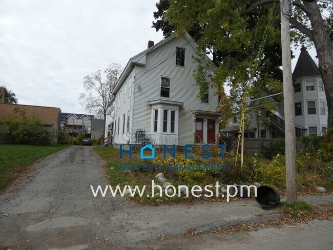 Building Photo - 35 Summer St