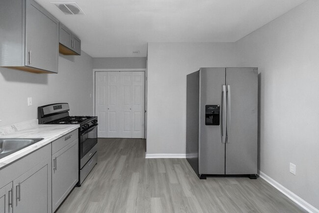 Building Photo - This fully remodeled 3-bedroom, 1-bath home in Covington (Pictures Coming Soon)