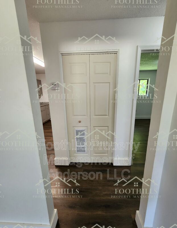 Building Photo - 3910 Seminole Ave