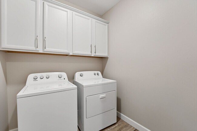 Building Photo - Luxury Kitchen + 3 Bed & Den/Office in Azure Canyon | Quartz, Gas Cooktop & More
