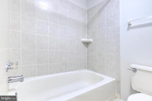Building Photo - 18110 Chalet Dr