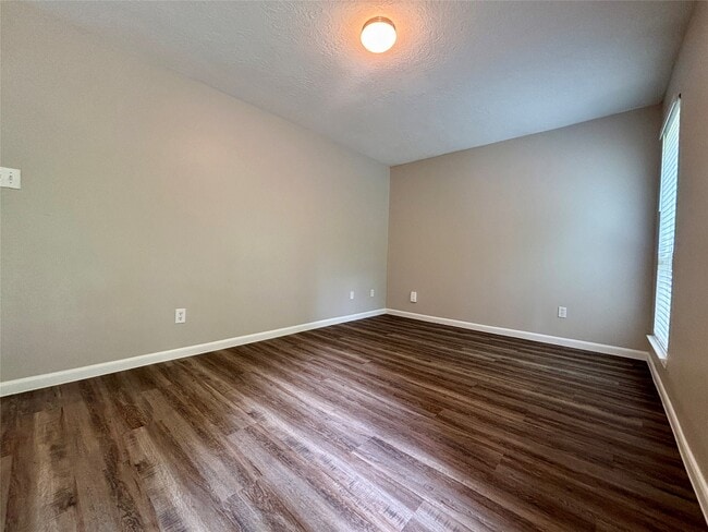 Building Photo - 8816 E Buffalo Cir