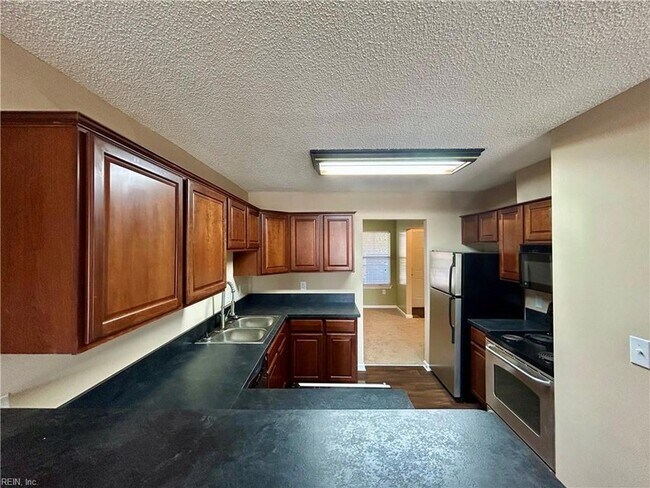 Building Photo - 103 Westover Ave