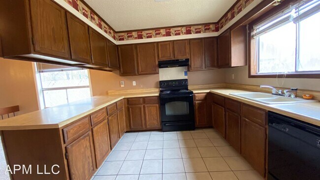 Building Photo - 3 br, 2 bath House - 184 Leisure Dr