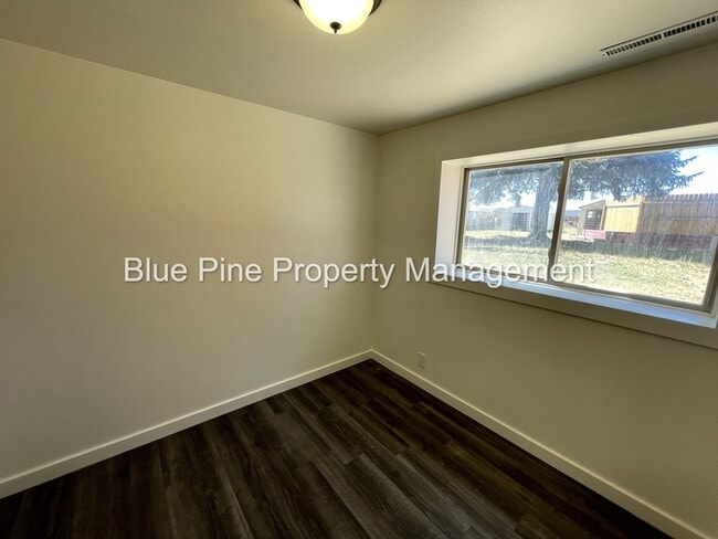 Building Photo - 2871 N 41st E