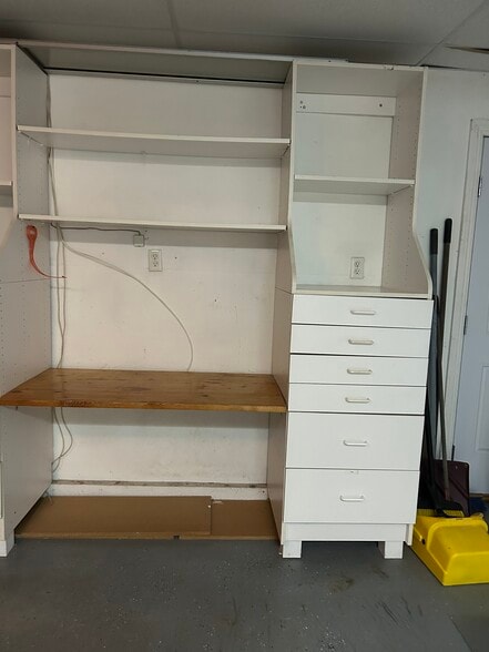 Building Photo - 876 Palmer Ave