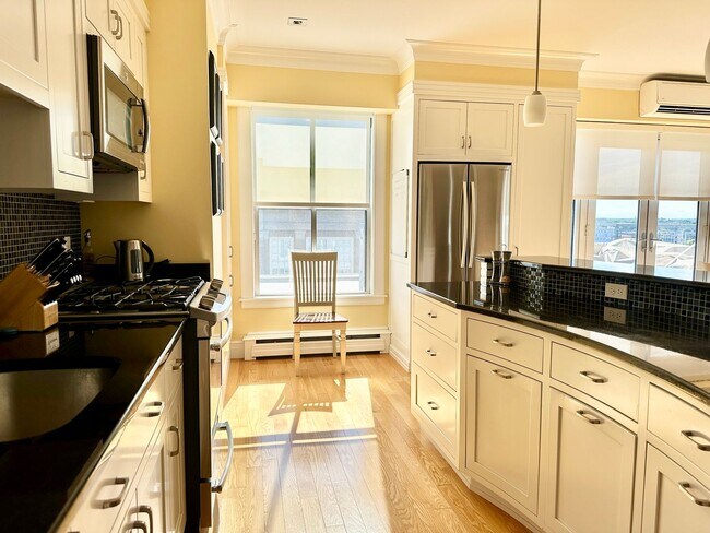 Building Photo - Penthouse Condo in Downtown Portland Peninsula