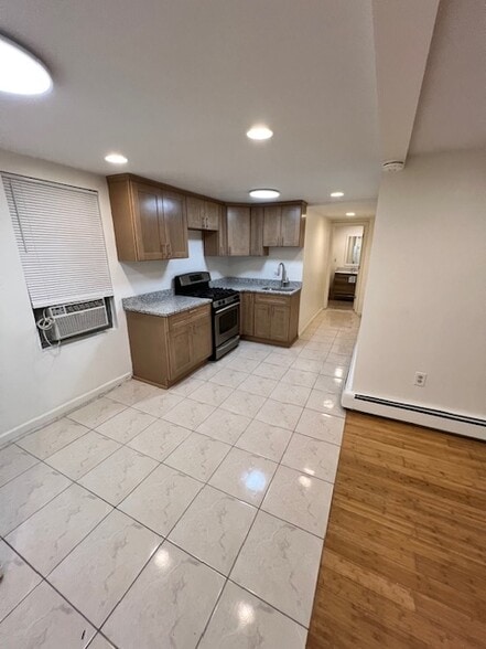 New Kitchen Cabinets + Countertops - 35 Vroom St