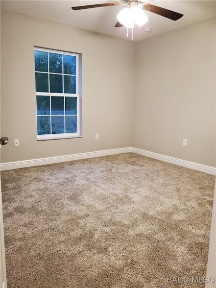 Building Photo - 8687 N Paradisea Dr