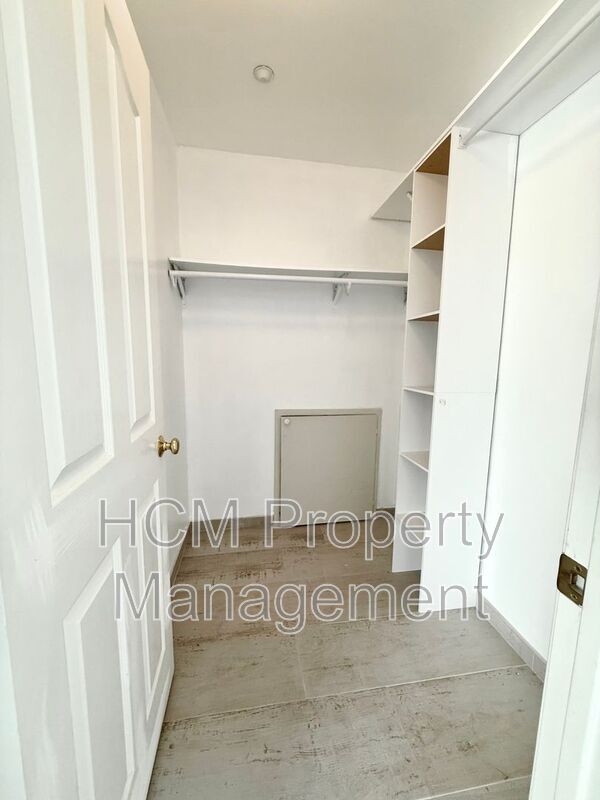 Building Photo - 28 Lansdale Ct