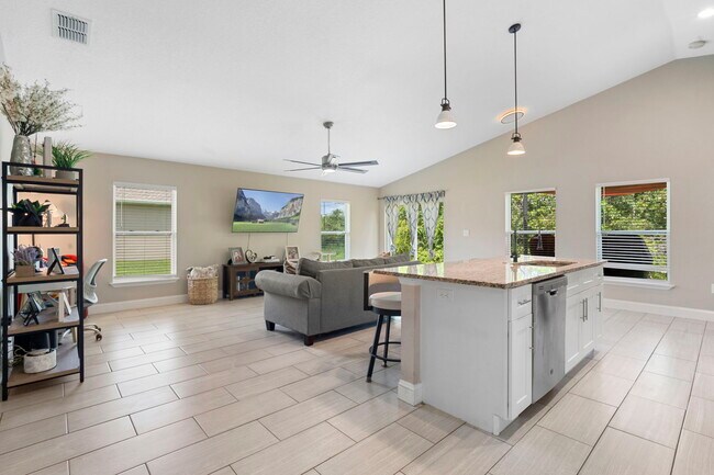 Building Photo - 2940 Beal St