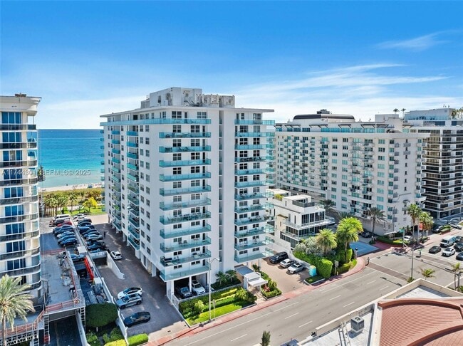 Building Photo - 9511 Collins Ave