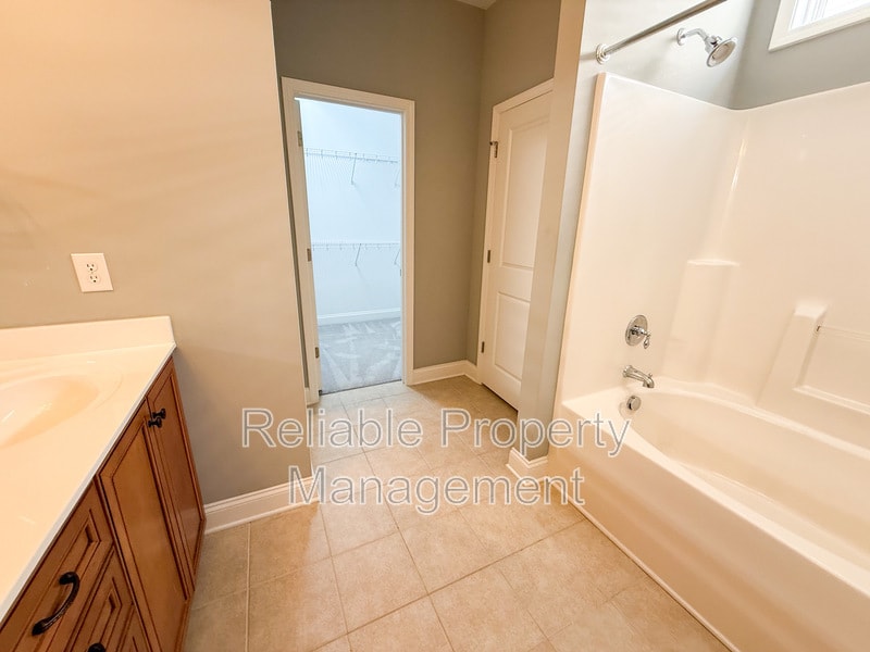 Building Photo - 256 Denby Cir