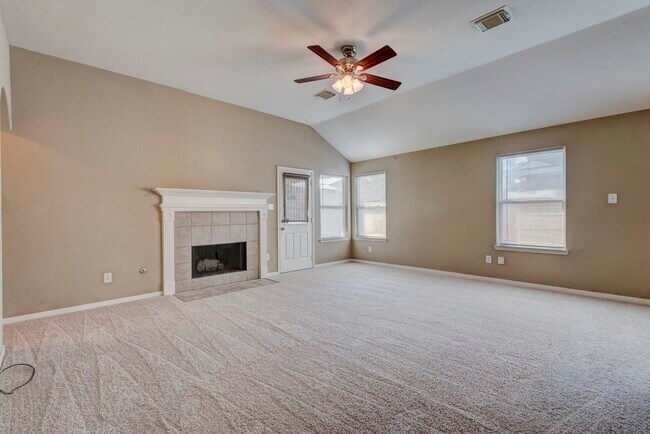 Building Photo - 25206 Pepper Ridge Ln