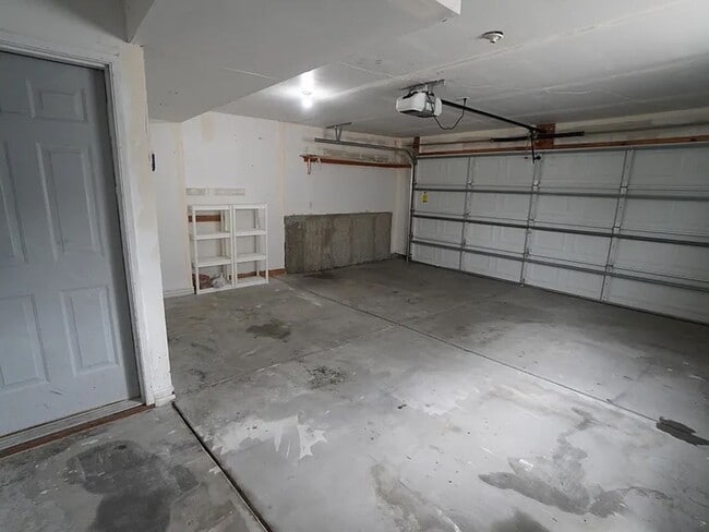 Building Photo - 3947 S 2600 W