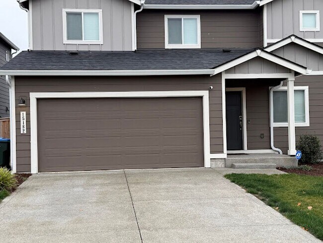 Building Photo - A Perfect Blend of New & Timeless – 4BR, 3...