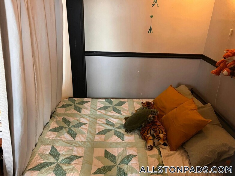 Building Photo - 28 Quint Ave