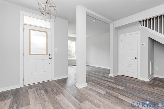 Building Photo - 1529 Porter St
