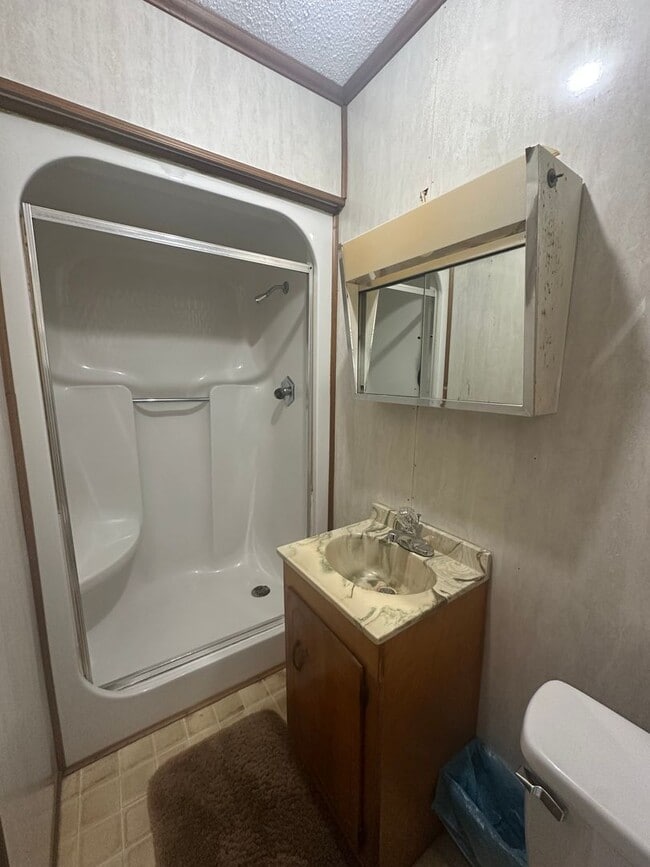 Building Photo - Charming 3-Bedroom, 2-Bath Home in Peaceful Ohatchee Setting