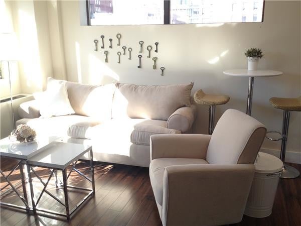 Building Photo - 809 Ninth Avenue