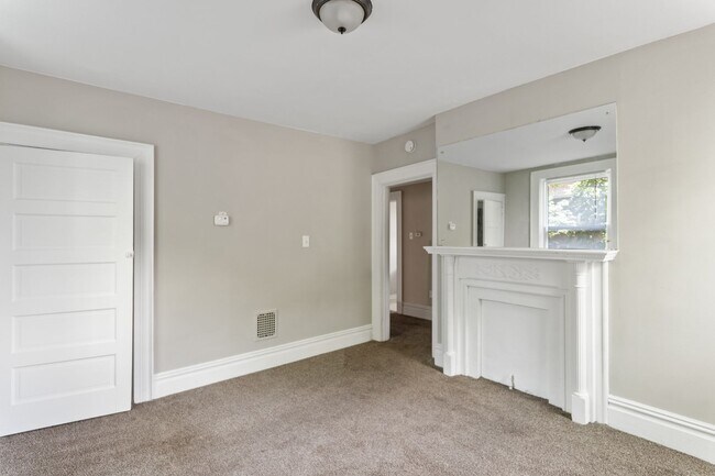 Building Photo - 416 First St_BT