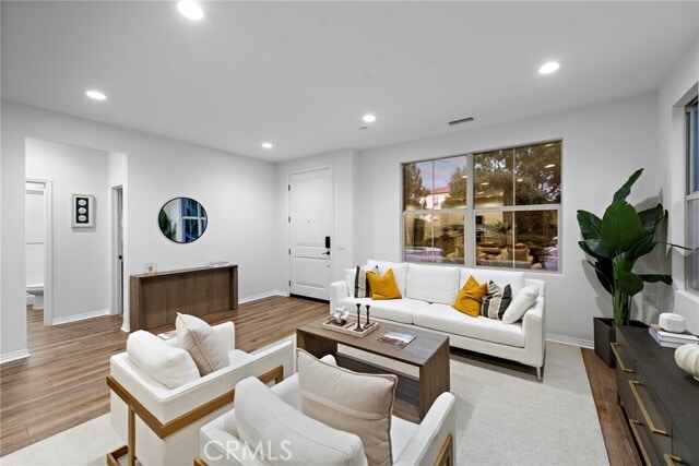 Building Photo - 111 Henson