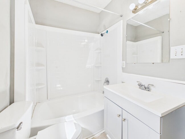 Building Photo - 3205 Hull Street Rd