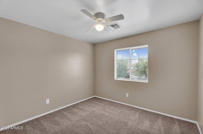 Building Photo - 31362 N Blackfoot Dr