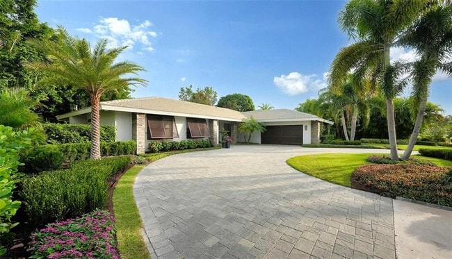 Building Photo - 245 Bird Key Dr