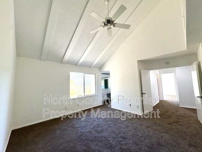 Building Photo - 3115 Madera Ct
