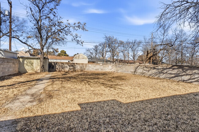 Building Photo - 3714 25th St