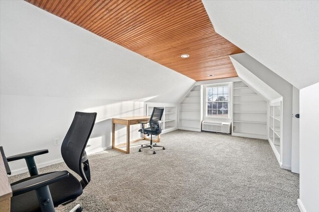 Building Photo - 1361 Poplar Ridge Dr