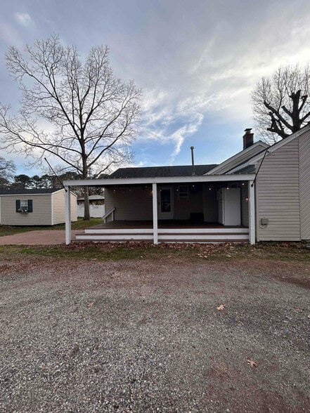 Building Photo - 632 Bellwood Rd