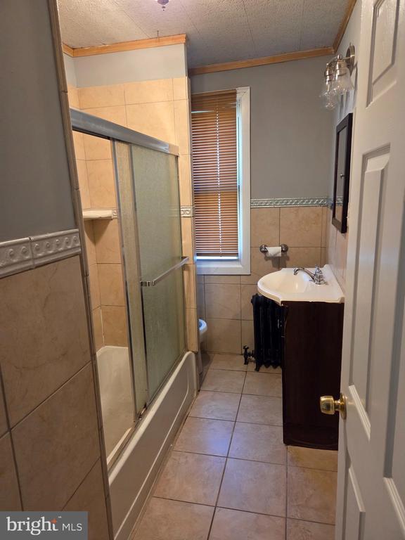 Building Photo - 1954 Kohl St