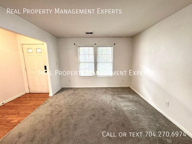 Building Photo - 8549 Filbert Ln