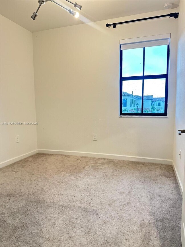 Building Photo - 11775 SW 246 Terrace