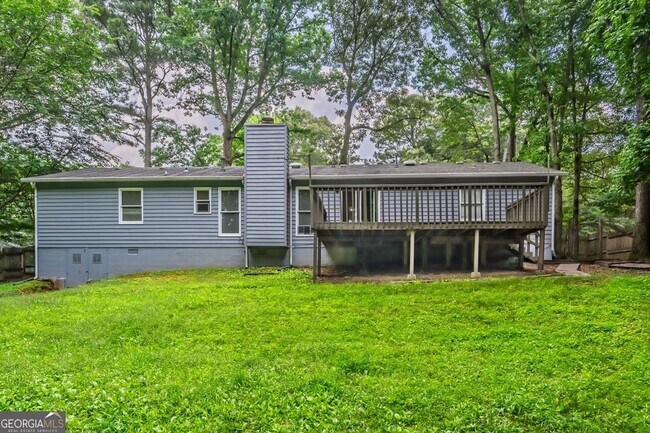 Building Photo - 2100 Whitebluff Way