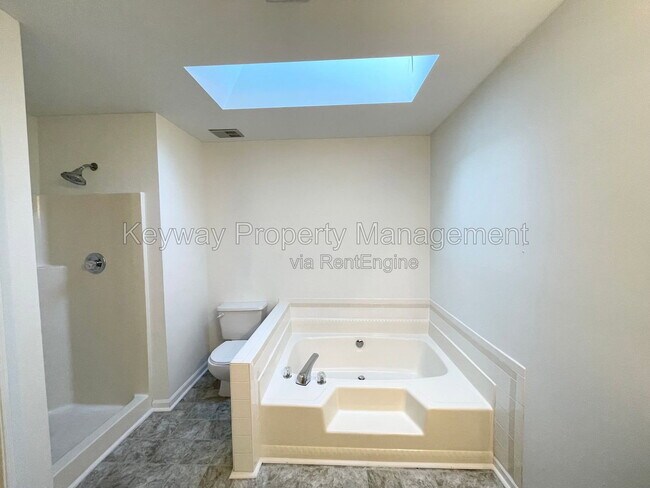 Building Photo - 2203 Sagemont Ct