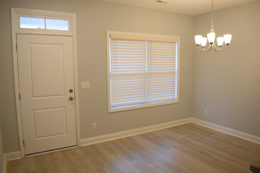 Building Photo - 4624 Runaway Bay Ln