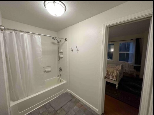 Building Photo - 2255 Showers Dr