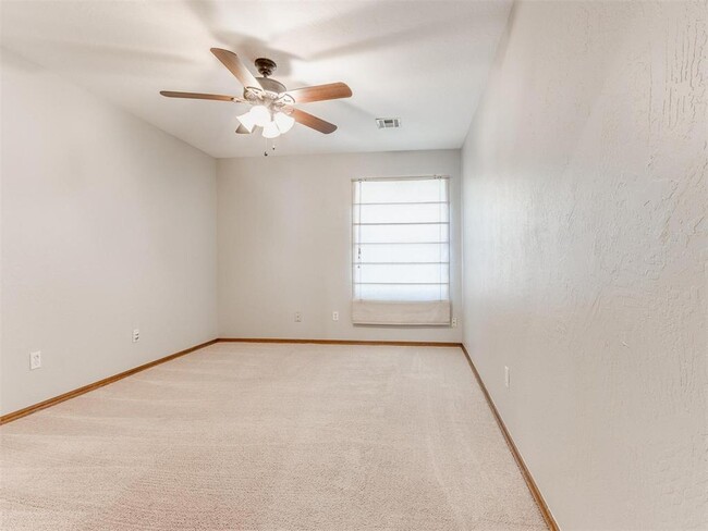 Building Photo - 3921 Brownwood Ln